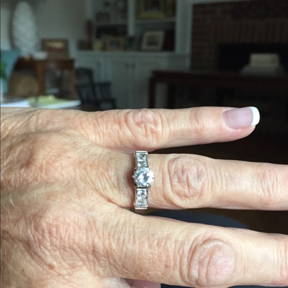 Super Nice Ring! - image 3